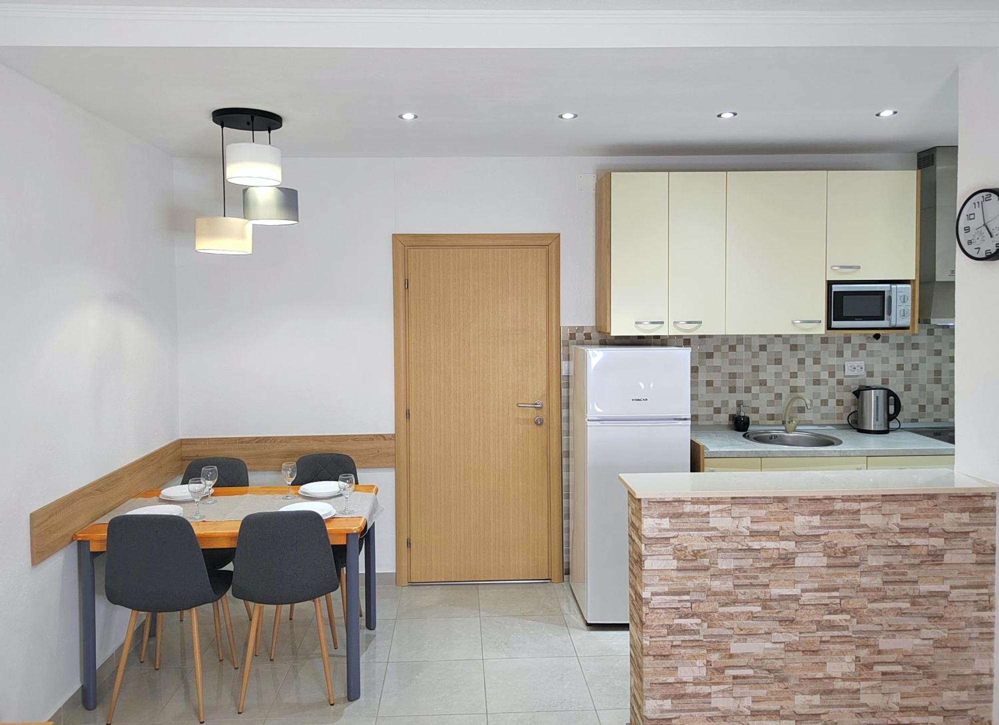 Apartmani Buljubasic 바스카보다 외부 사진